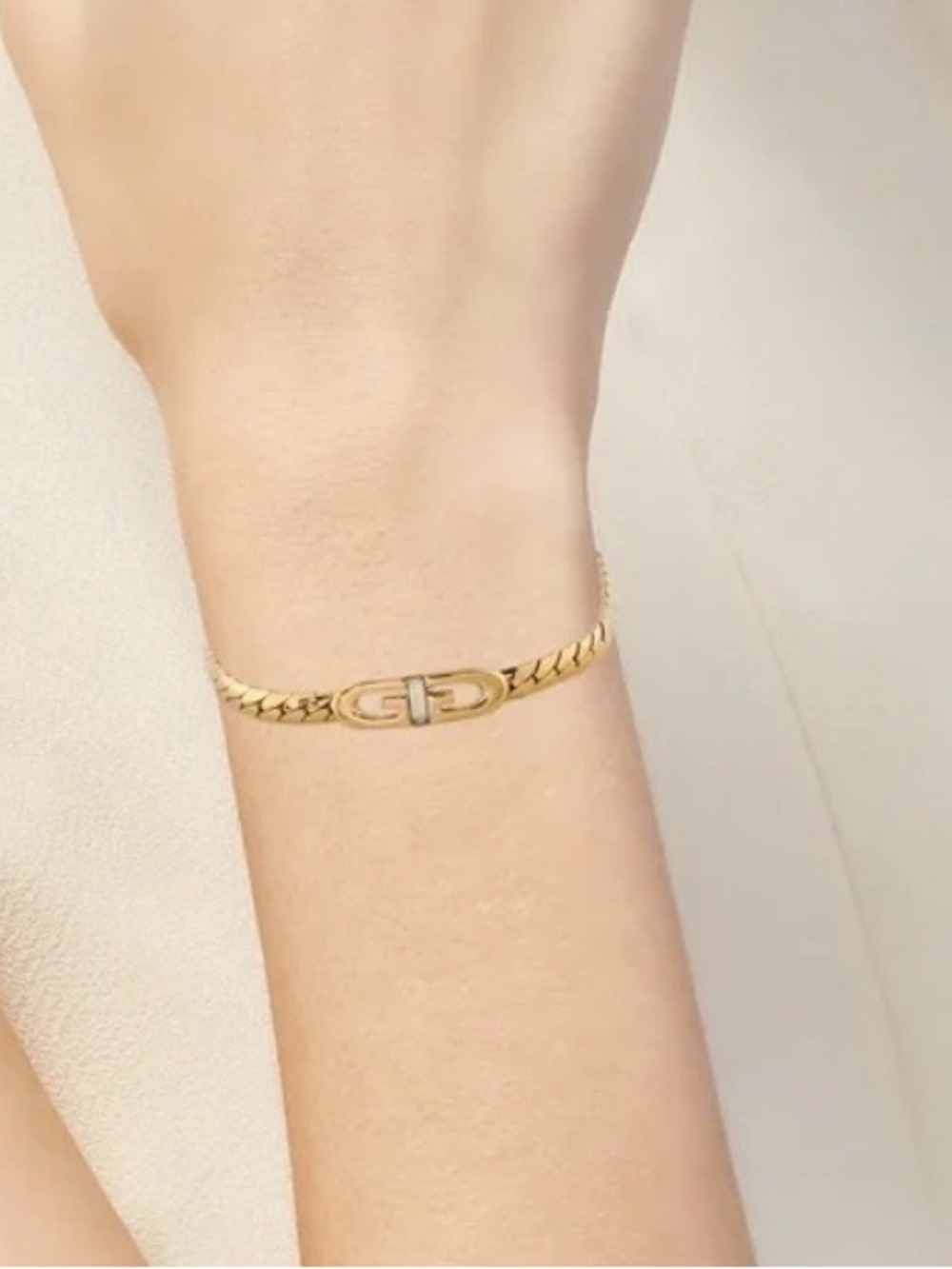 Givenchy 1980’s Gold-Tone Bracelet with Signature Double G Clasp (No lowballer)